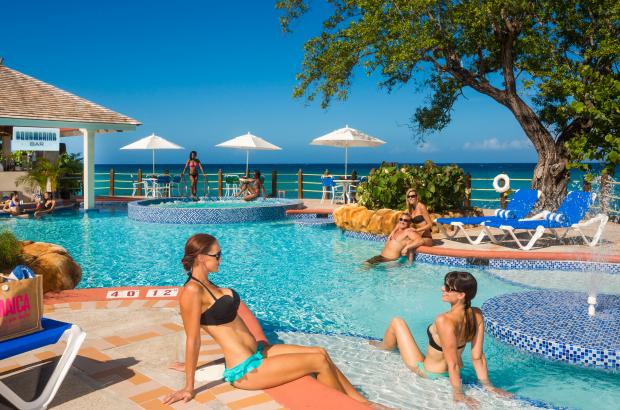 Jewel Paradise Cove Adult Beach Resort & Spa, Runaway Bay – Preços